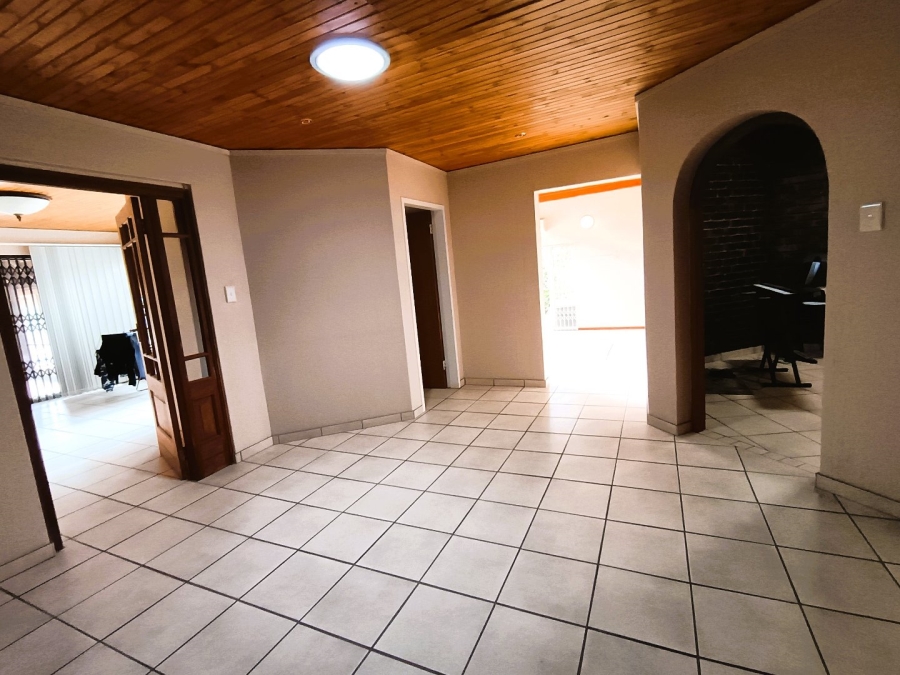 5 Bedroom Property for Sale in Universitas Ridge Free State